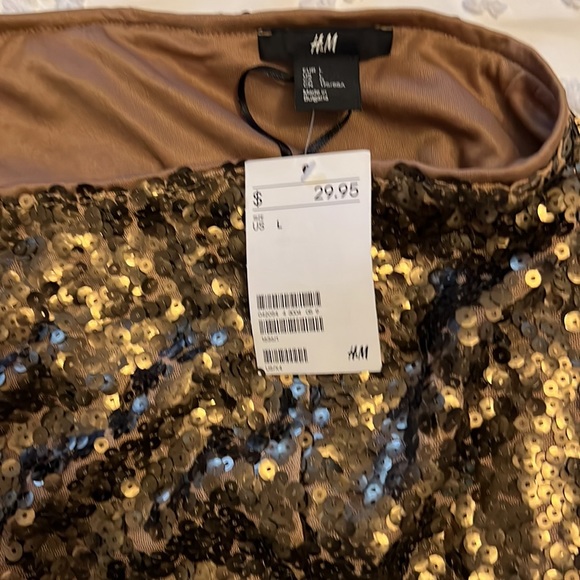 Womens H&M mini skirt. NWT - Picture 3 of 5